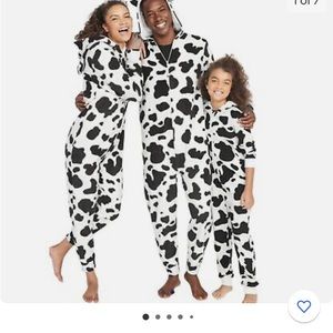 Old Navy Cowabunga Cow Costume Match the Fam 4x tried on never worn